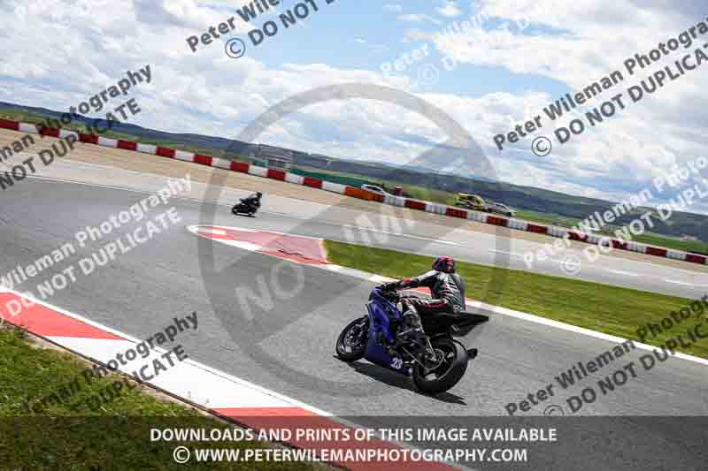 cadwell no limits trackday;cadwell park;cadwell park photographs;cadwell trackday photographs;enduro digital images;event digital images;eventdigitalimages;navarra;no limits trackdays;peter wileman photography;racing digital images;trackday digital images;trackday photos